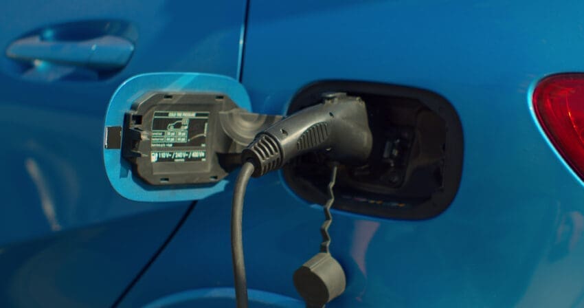 What are the different types of electric car plugs?