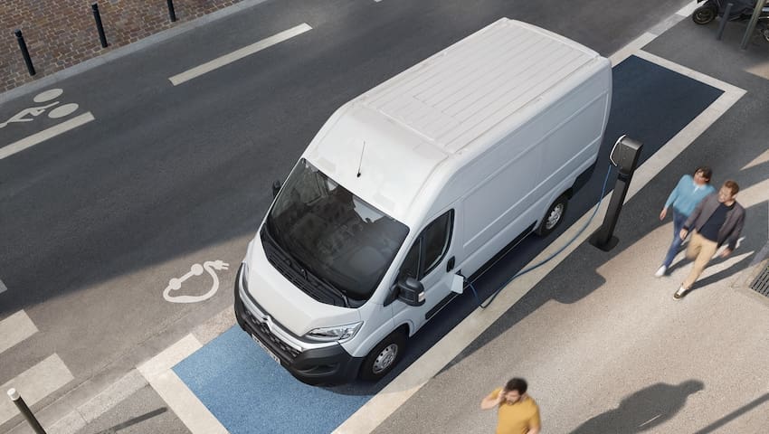 Citroën officially launches new ë-Relay van in the UK