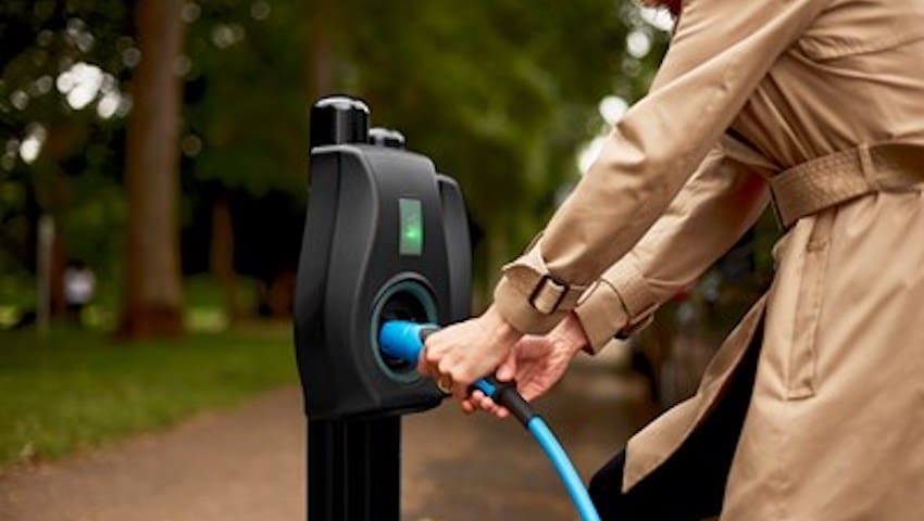 Connected Kerb street charger