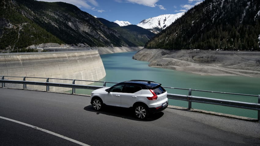 Electric vehicle driving in Switzerland