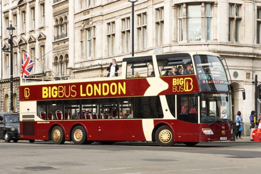 Equipmake awarded contract to repower 10 open-top tour buses for use on London sightseeing services