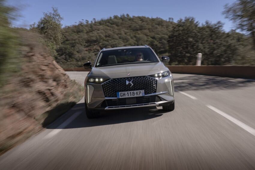 The DS 7 SUV will go electric-only from 2025 and launch as the French firm’s first electric SUV alongside a Lancia counterpart, as Stellantis’s premium brands prepare to go all-electric by 2027.