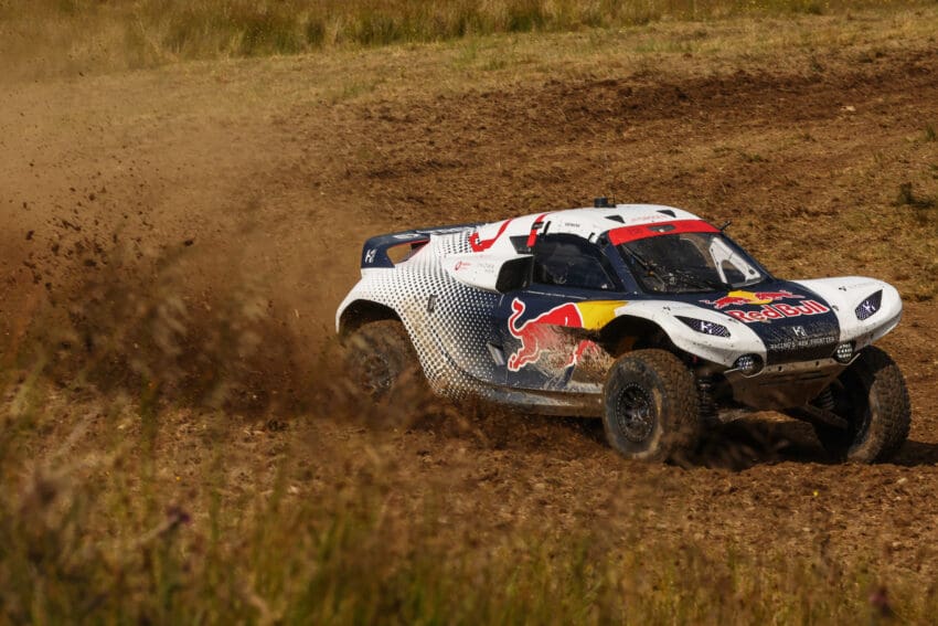 Extreme H tests hydrogen challenger on championship course in Scotland