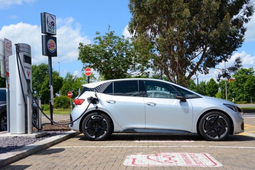 Sales of new electric cars in the UK are predicted to reach more than 400,000 in 2025 but will still fall short of government-set targets.