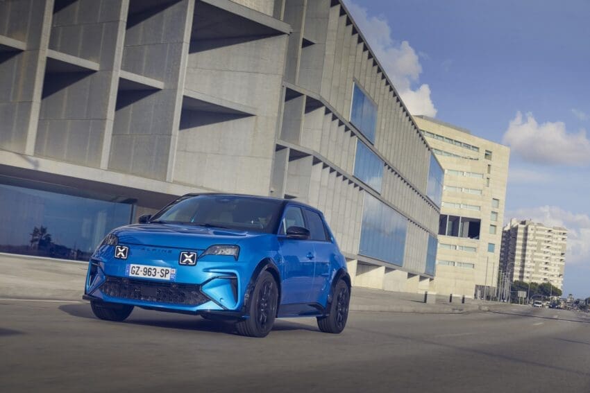Orders for the new Alpine A290 hot hatch have opened in the UK, with prices starting from £33,500.