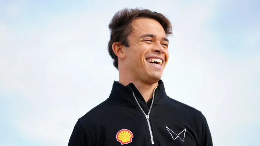 Nyck-De-Vries-calls-for-Zandvoort-Formula-E-race