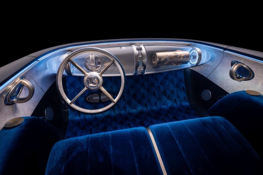 Mercedes-Vision-Iconic-concept-interior