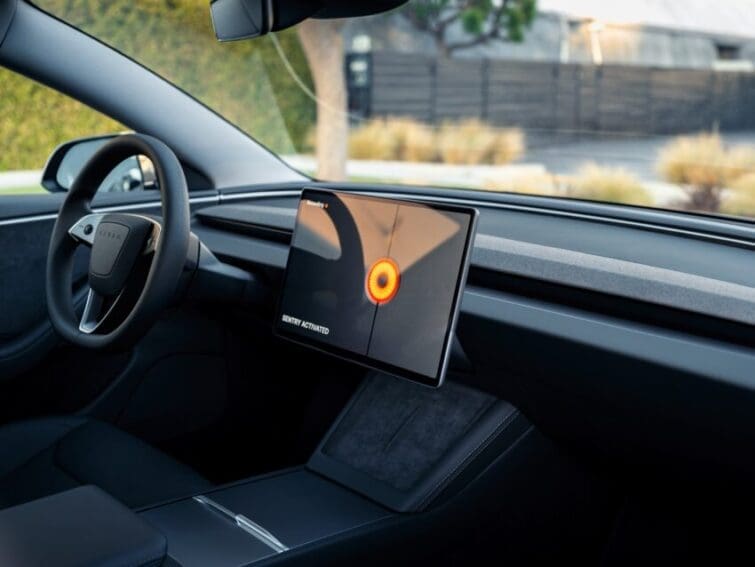 Tesla-Model-3-interior