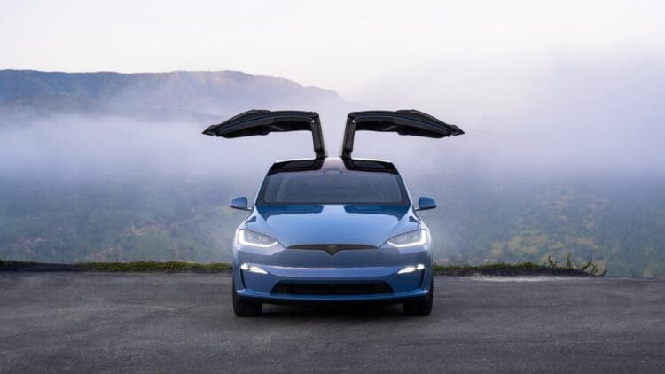 Updated-Tesla-Model-X-2025
