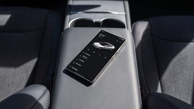 Tesla Model 3 Standard mobile app
