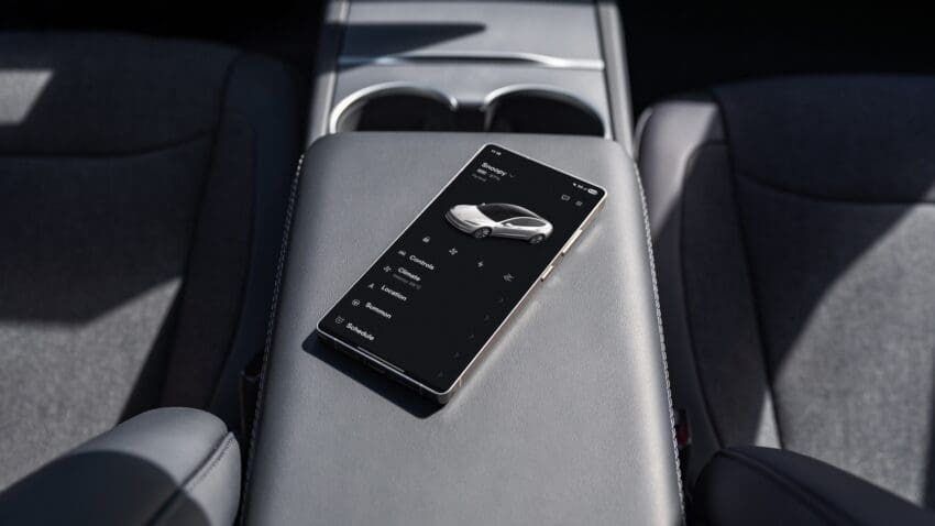 Tesla Model 3 Standard mobile app