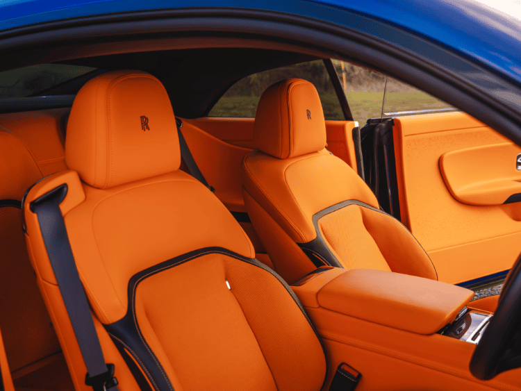 Rolls-Royce Black Badge Spectre interior