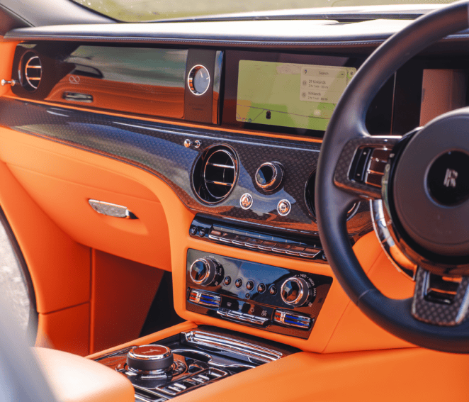 Rolls-Royce Black Badge Spectre interior
