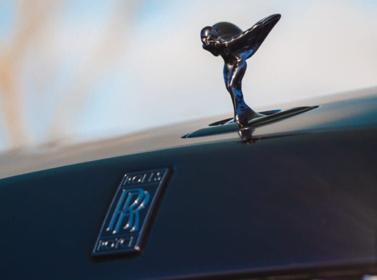 Rolls-Royce Black Badge Spectre spirit of ecstasy