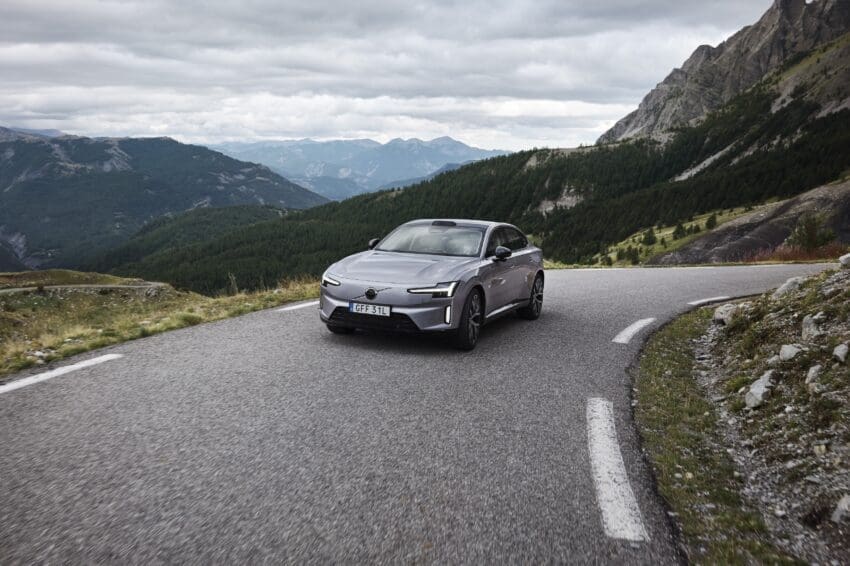 Volvo ES90 review main image