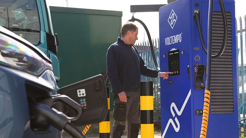 US payments giant Corpay teams up with Voltempo to crack the UK’s electric truck charging problem